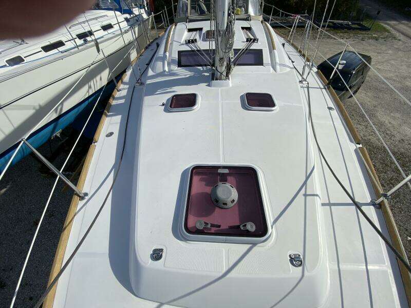 J Ouvert 43ft Beneteau Yacht For Sale