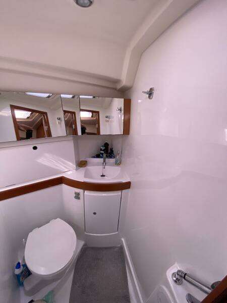 J Ouvert 43ft Beneteau Yacht For Sale