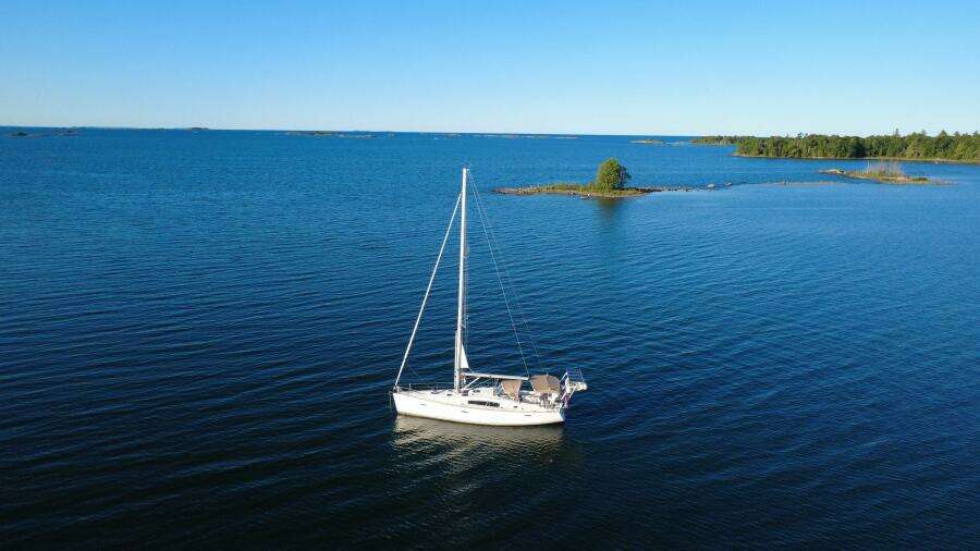 J Ouvert 43ft Beneteau Yacht For Sale