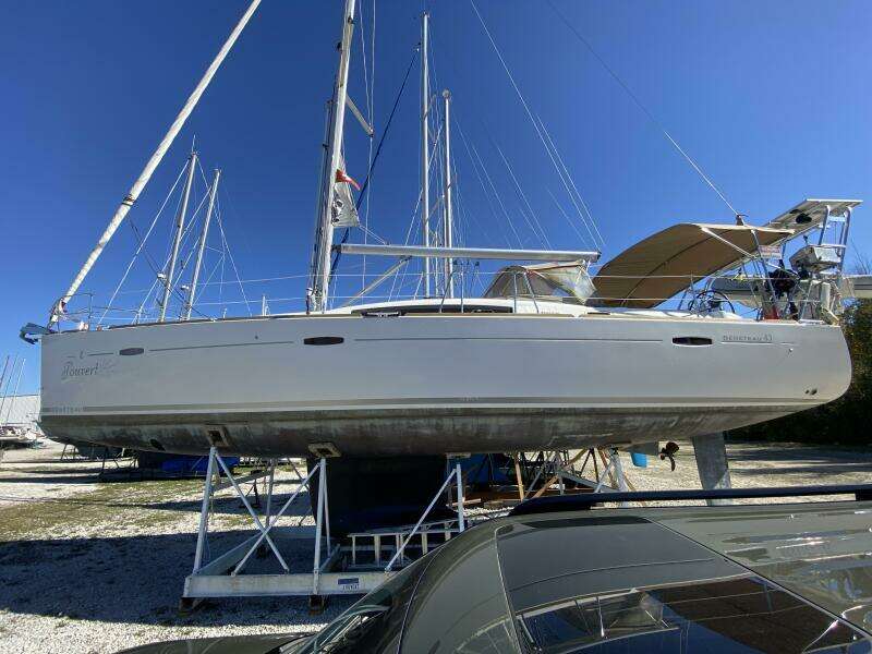 J Ouvert 43ft Beneteau Yacht For Sale