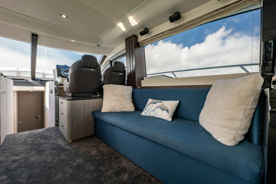 55ft Azimut Yacht For Sale