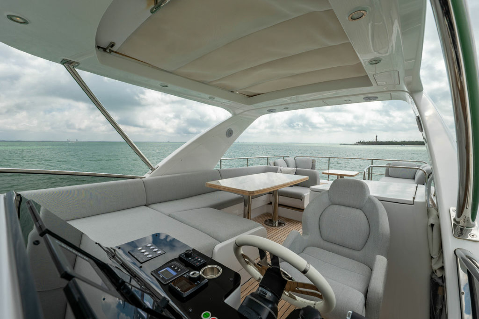 2022 Azimut 55 FLY