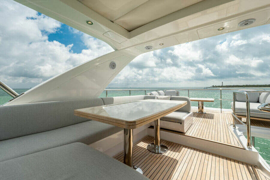 55ft Azimut Yacht For Sale