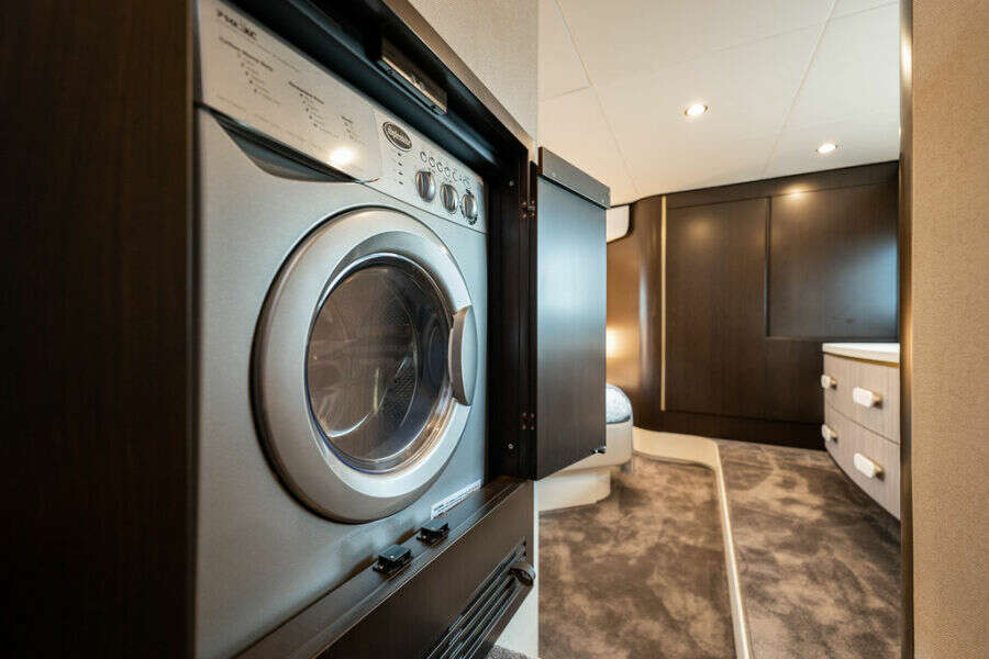 55ft Azimut Yacht For Sale
