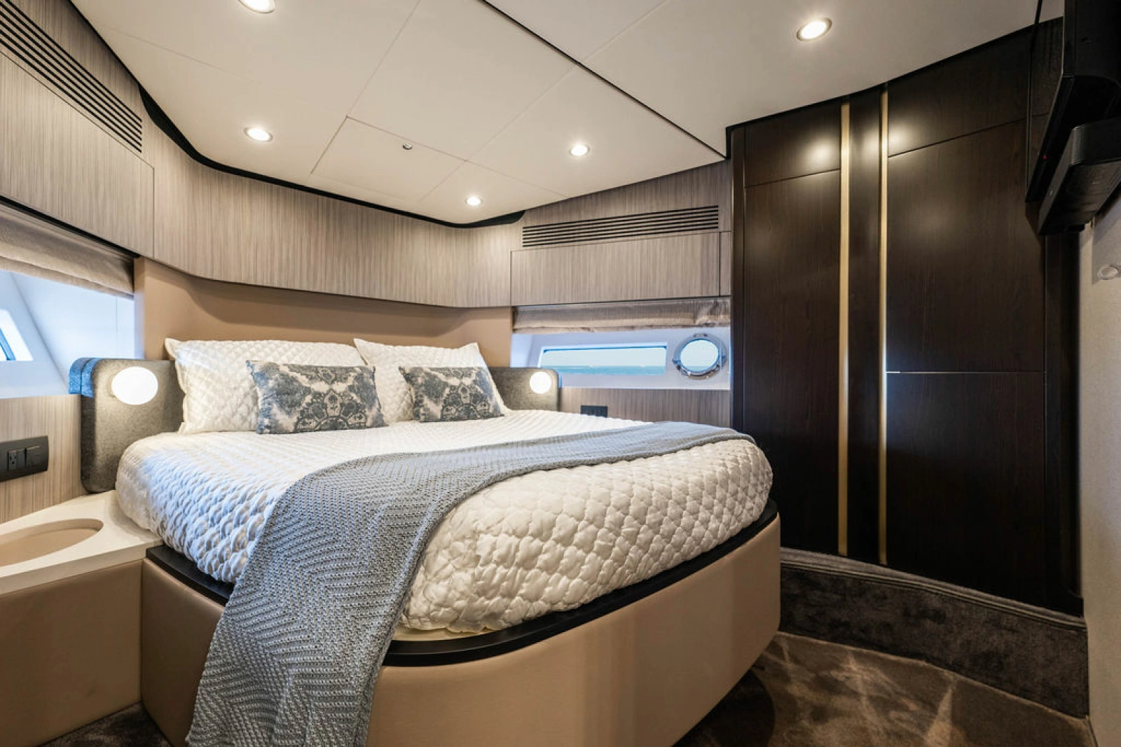 2022 Azimut 55 FLY