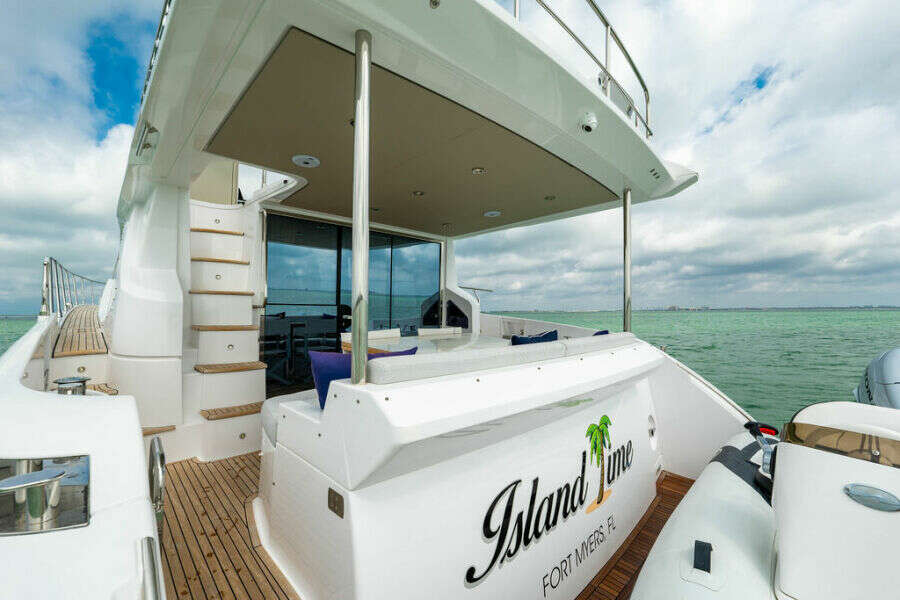 55ft Azimut Yacht For Sale