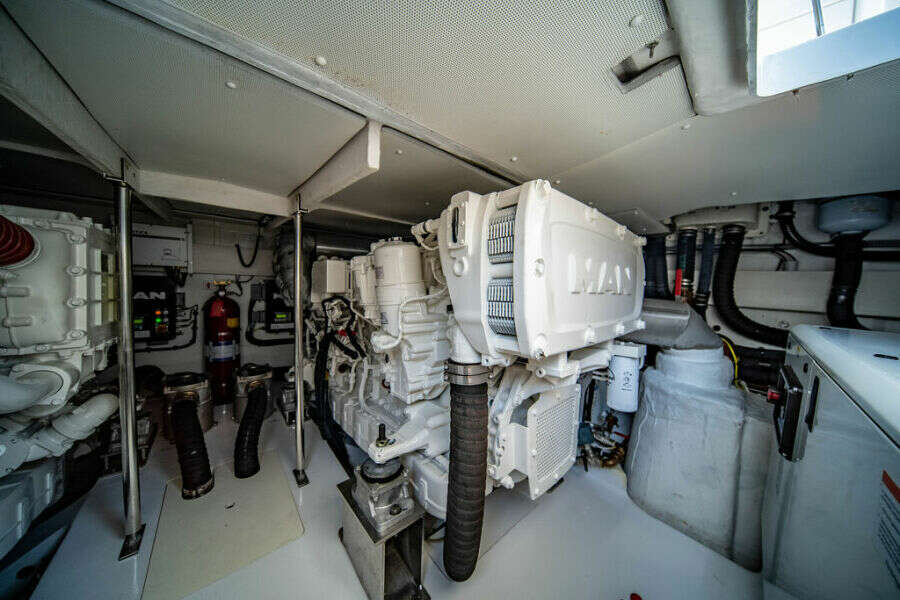 55ft Azimut Yacht For Sale