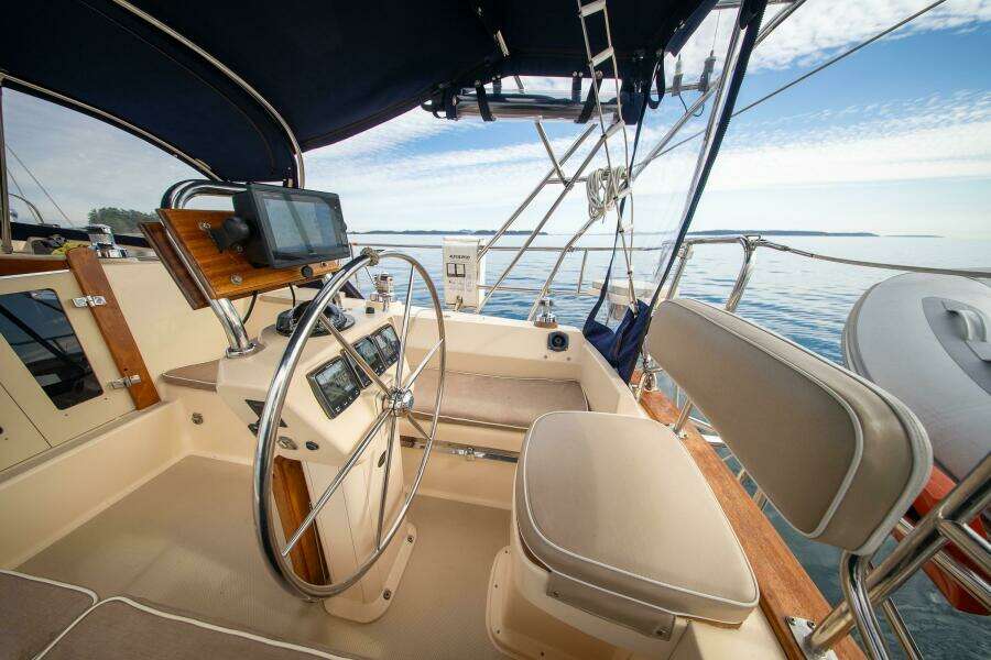 Sundance V 37ft Island Packet Yacht For Sale Sundance V 37ft Island Packet Yacht For Sale