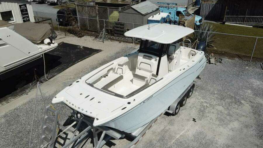 28ft World Cat Yacht For Sale