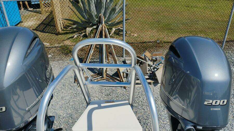 28ft World Cat Yacht For Sale
