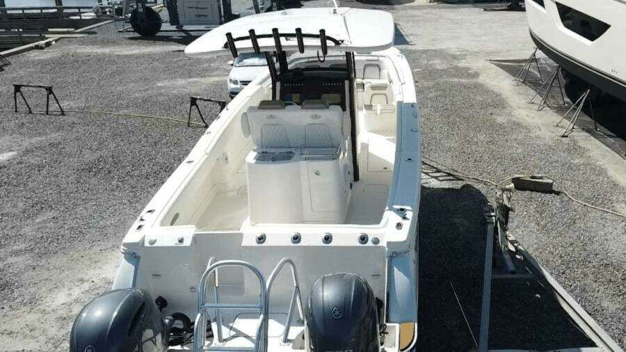 28ft World Cat Yacht For Sale