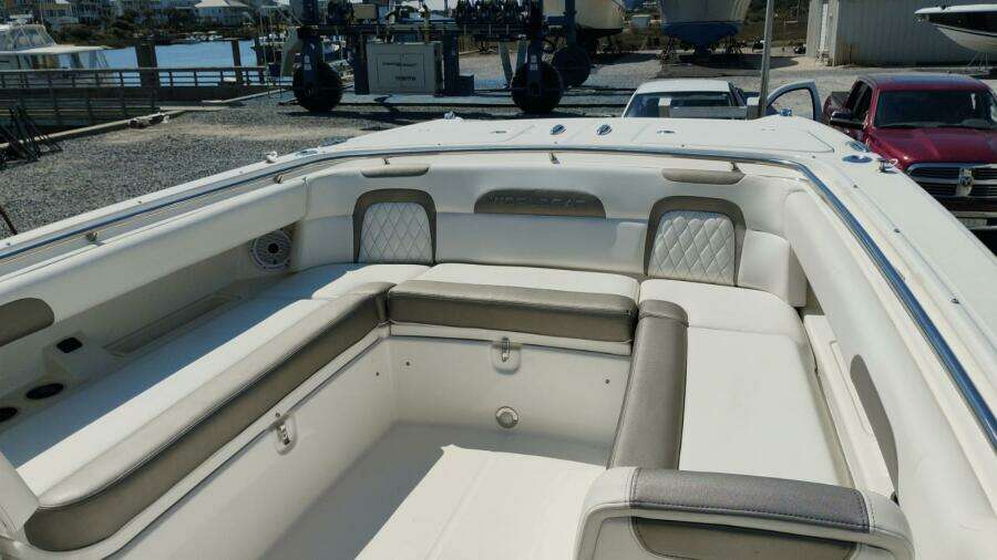 28ft World Cat Yacht For Sale