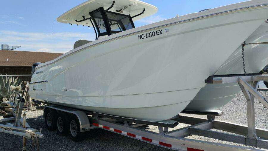 28ft World Cat Yacht For Sale