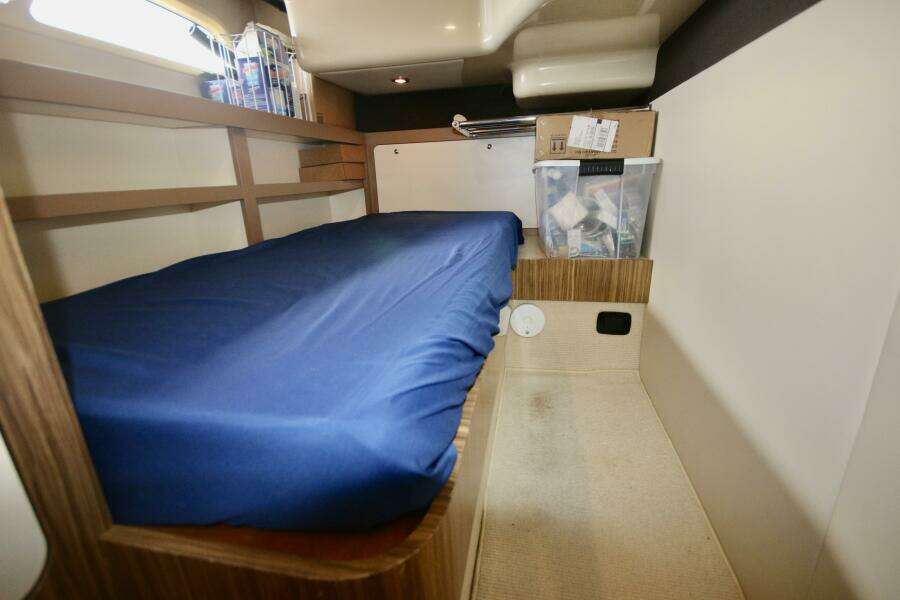Rumble Bee 43ft Azimut Yacht For Sale