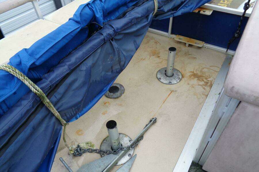 22ft Tracker Yacht For Sale