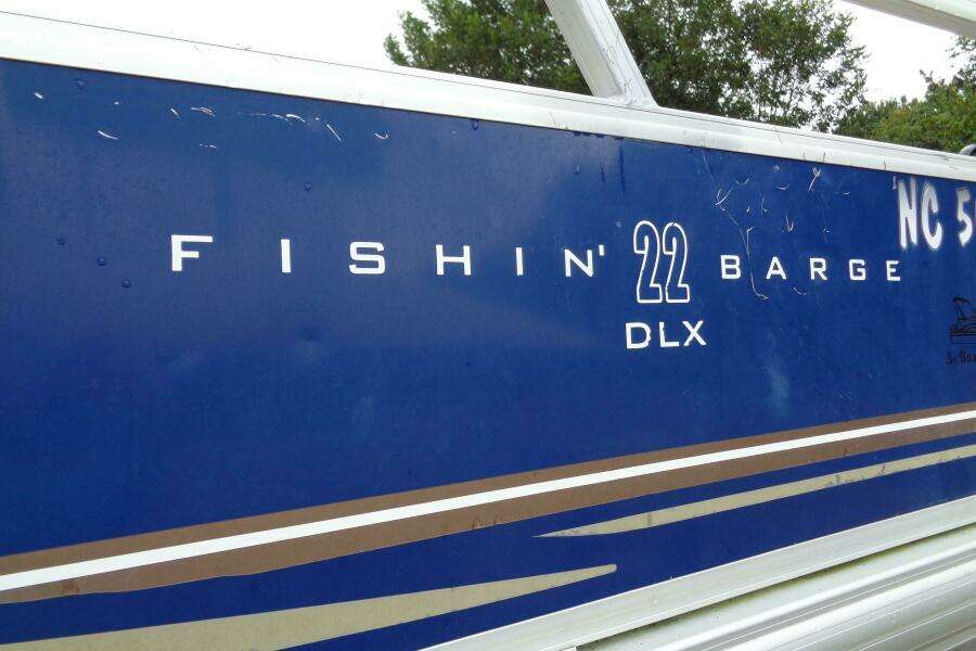 22ft Tracker Yacht For Sale