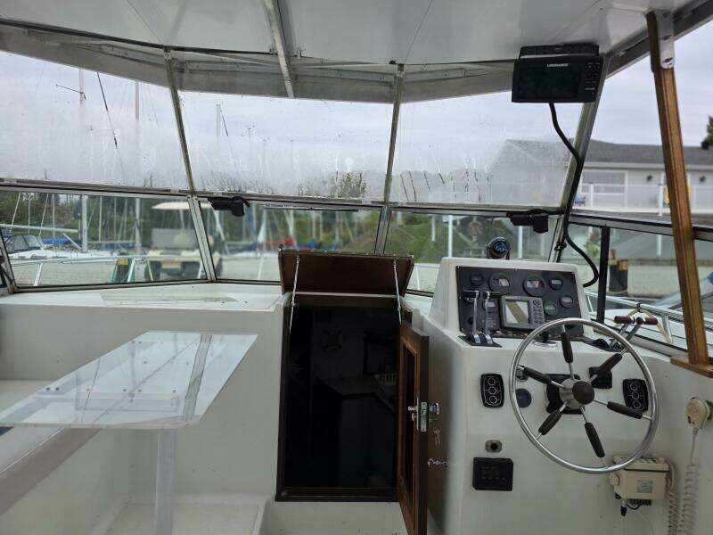 31ft Prowler Yacht For Sale