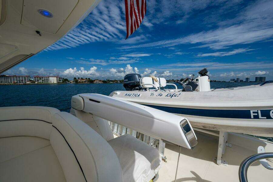 TO LIFE  62ft Azimut Yacht For Sale