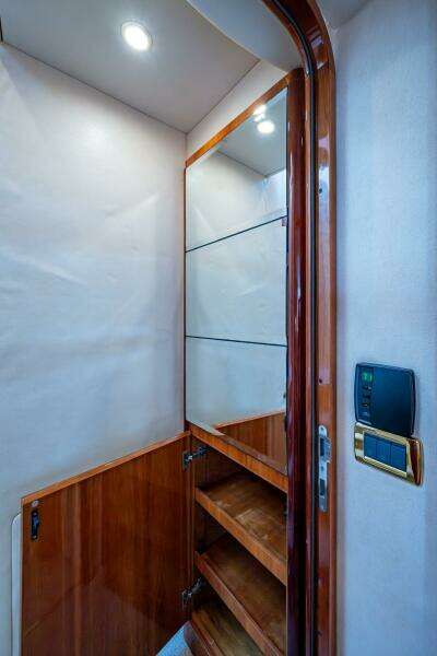 TO LIFE  62ft Azimut Yacht For Sale