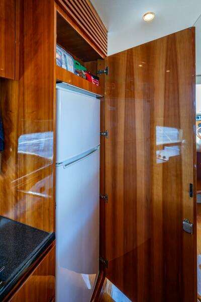 TO LIFE  62ft Azimut Yacht For Sale