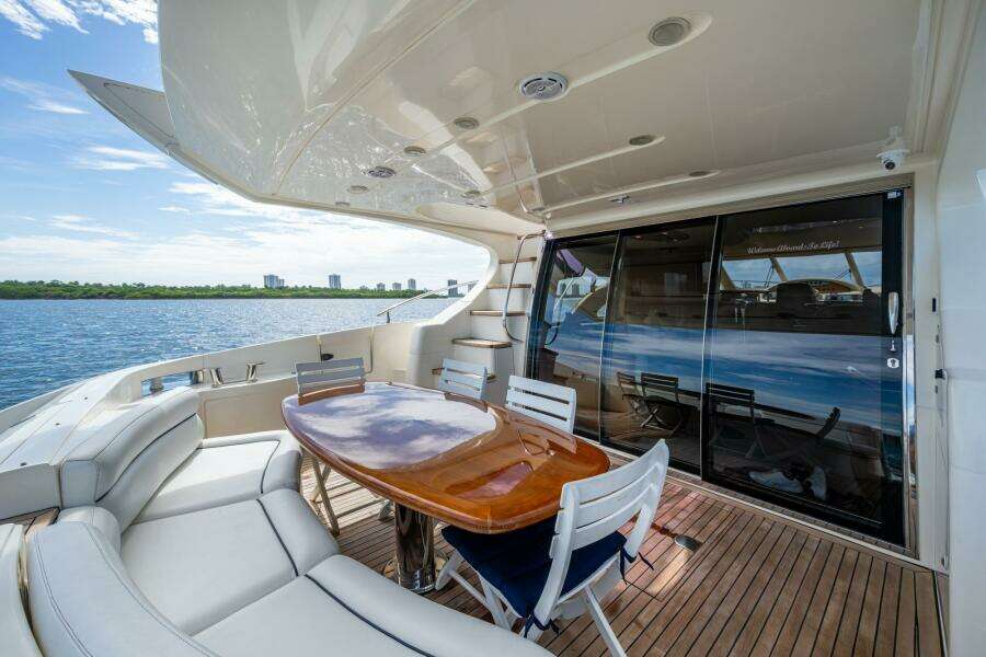 TO LIFE  62ft Azimut Yacht For Sale