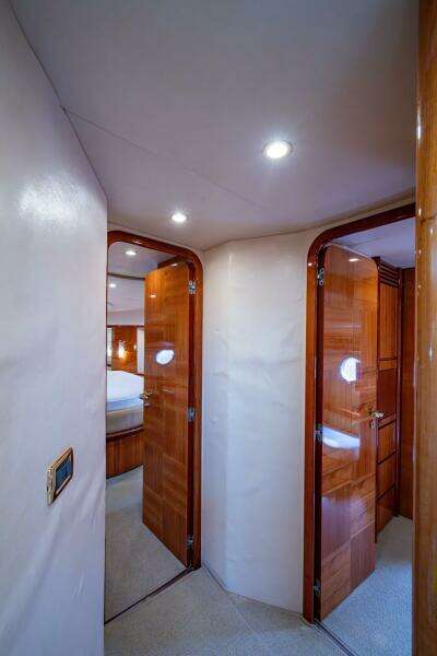 TO LIFE  62ft Azimut Yacht For Sale