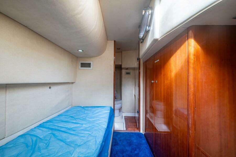 TO LIFE  62ft Azimut Yacht For Sale