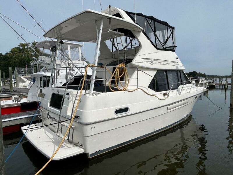 Compromise 35ft Bayliner Yacht For Sale