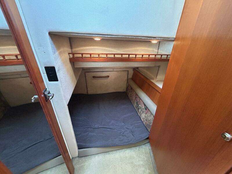 Compromise 35ft Bayliner Yacht For Sale