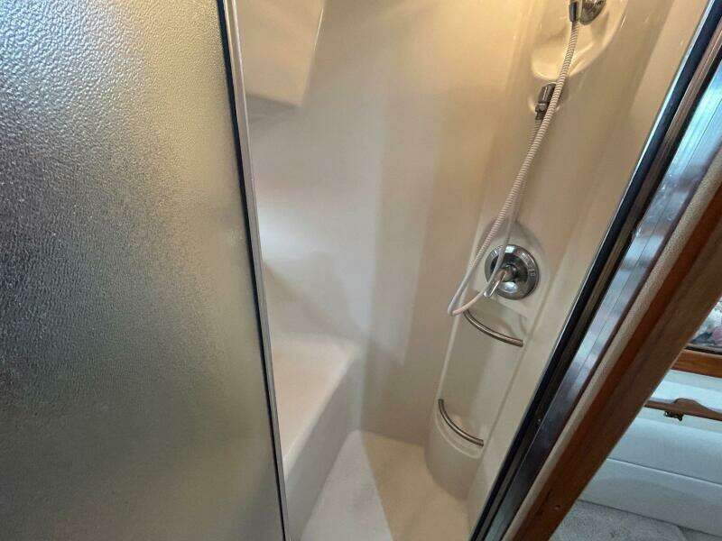 Compromise 35ft Bayliner Yacht For Sale