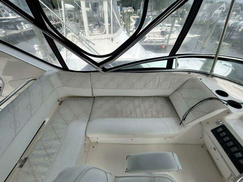 Compromise 35ft Bayliner Yacht For Sale