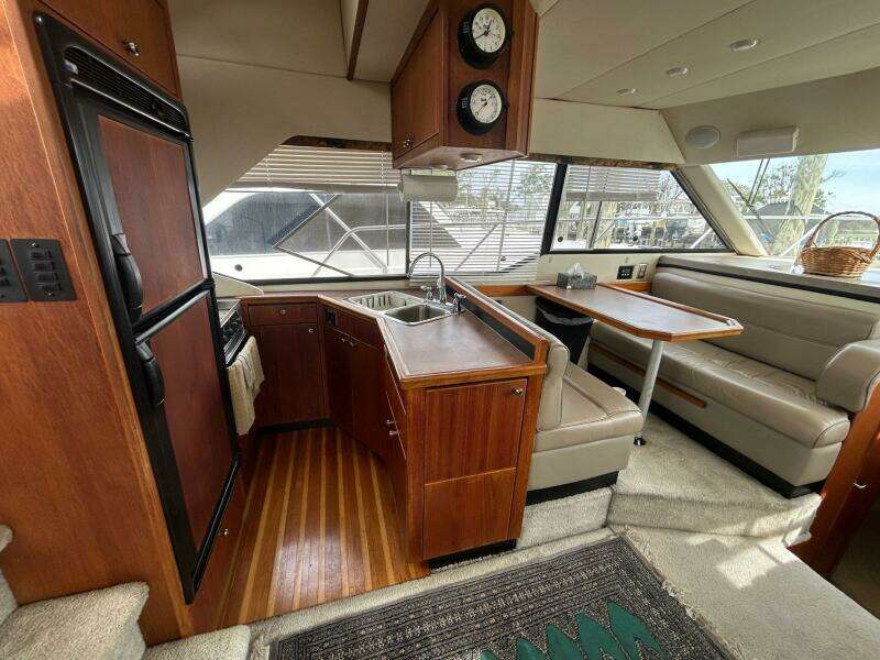 Compromise 35ft Bayliner Yacht For Sale