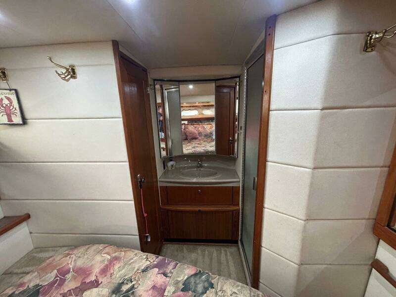 Compromise 35ft Bayliner Yacht For Sale