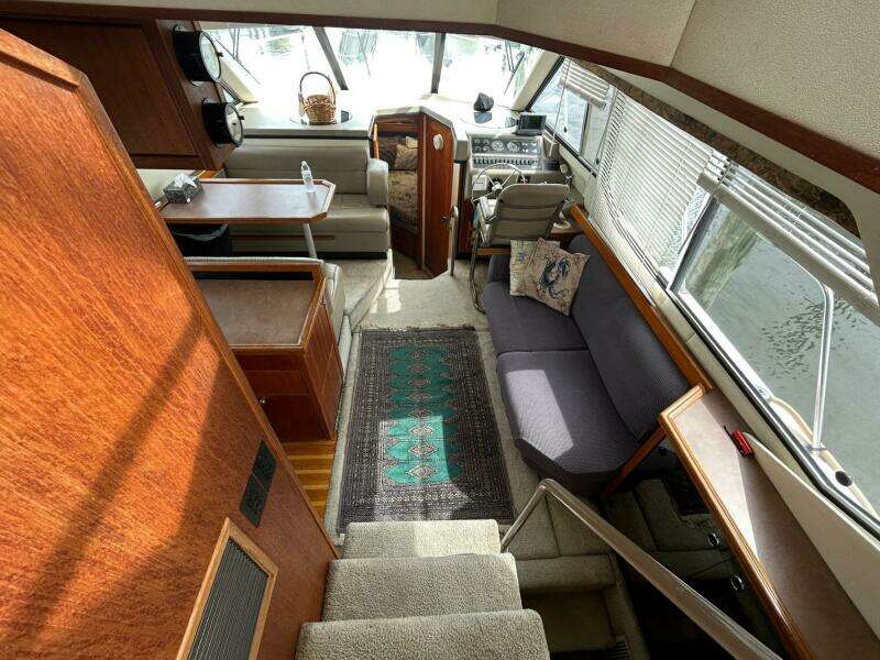 Compromise 35ft Bayliner Yacht For Sale