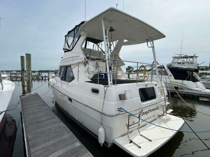 Compromise 35ft Bayliner Yacht For Sale