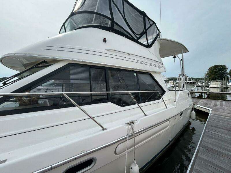 Compromise 35ft Bayliner Yacht For Sale