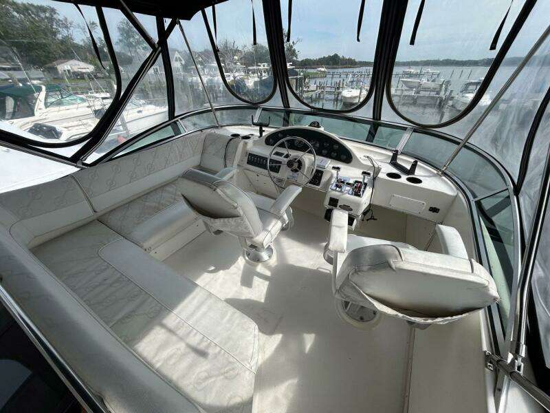 Compromise 35ft Bayliner Yacht For Sale