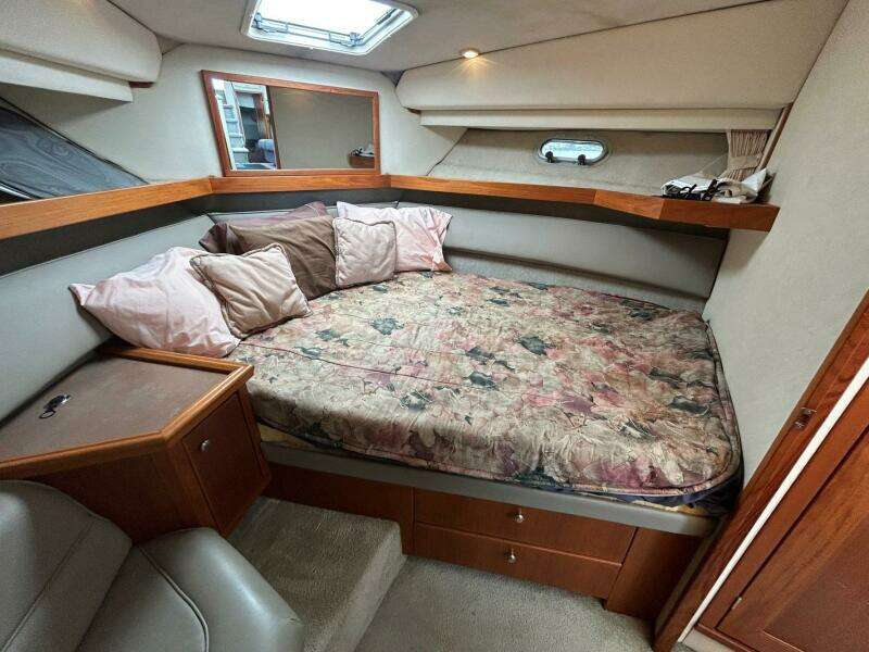 Compromise 35ft Bayliner Yacht For Sale