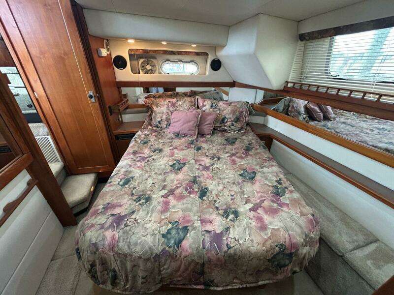 Compromise 35ft Bayliner Yacht For Sale
