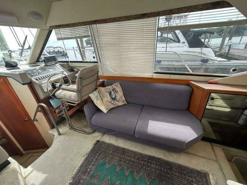 Compromise 35ft Bayliner Yacht For Sale