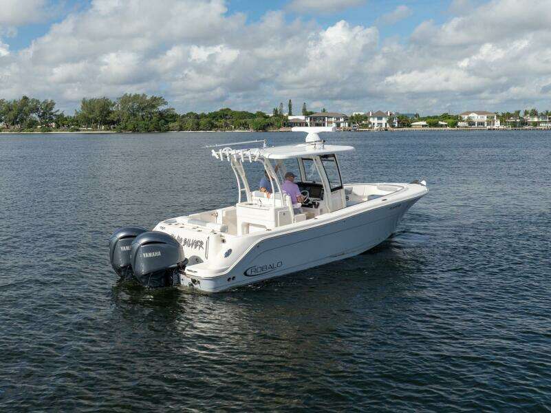 30ft Robalo Yacht For Sale
