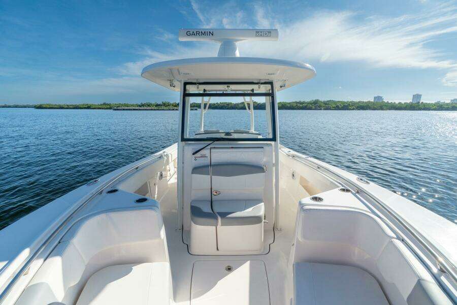 30ft Robalo Yacht For Sale