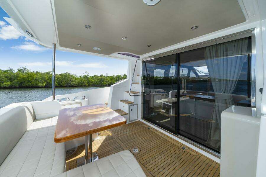 OUR TRADE 50ft Azimut Yacht For Sale OUR TRADE 50ft Azimut Yacht For Sale