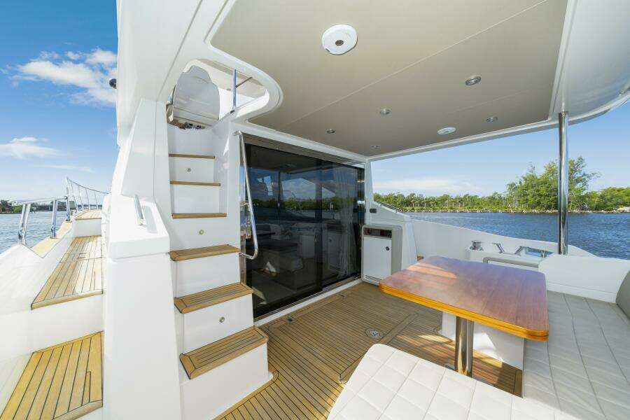 OUR TRADE 50ft Azimut Yacht For Sale OUR TRADE 50ft Azimut Yacht For Sale