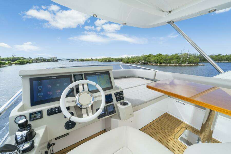 OUR TRADE 50ft Azimut Yacht For Sale OUR TRADE 50ft Azimut Yacht For Sale