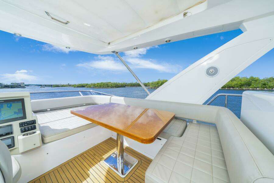 OUR TRADE 50ft Azimut Yacht For Sale OUR TRADE 50ft Azimut Yacht For Sale