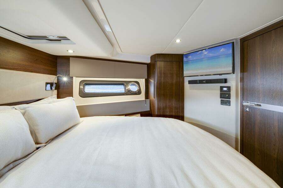 OUR TRADE 50ft Azimut Yacht For Sale OUR TRADE 50ft Azimut Yacht For Sale