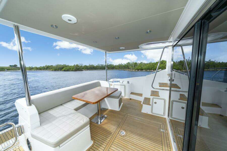 OUR TRADE 50ft Azimut Yacht For Sale OUR TRADE 50ft Azimut Yacht For Sale