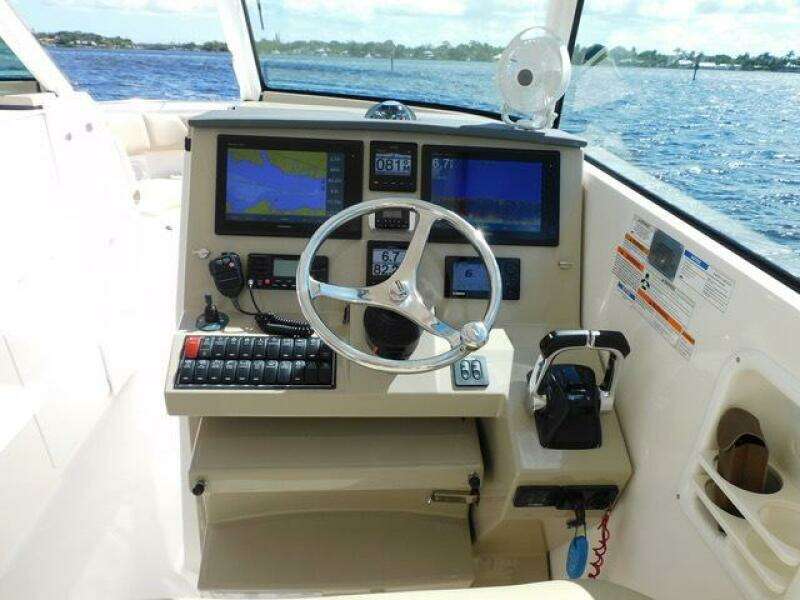 32ft Pursuit Yacht For Sale