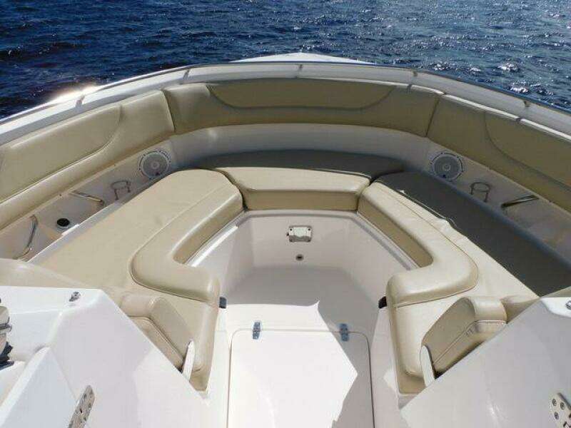 32ft Pursuit Yacht For Sale